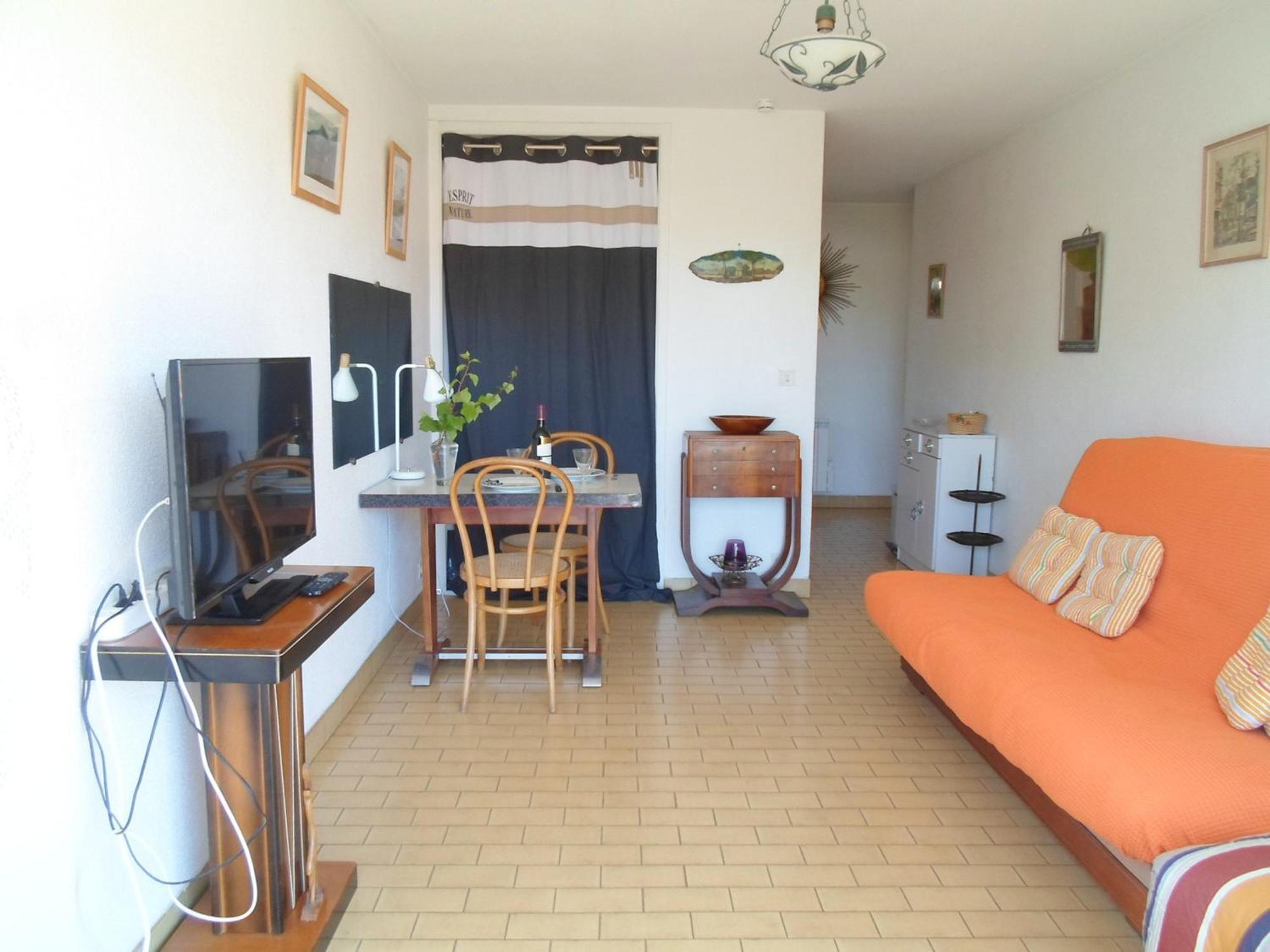 Appartement Lumineux Proche Du Centre De Balaruc-les-bains, A 10 Min Des Thermes, Avec Terrasse - Fr-1-503-60